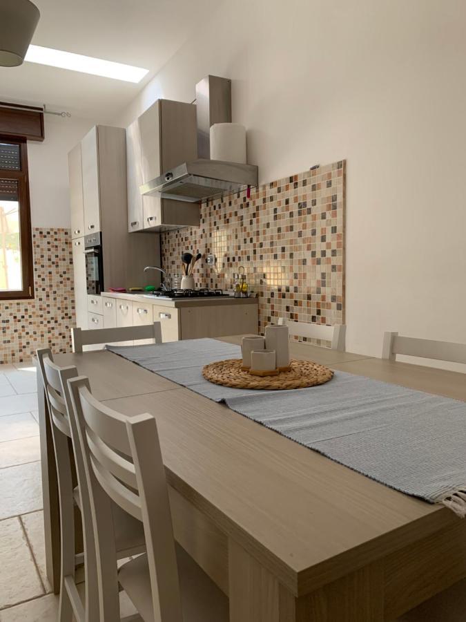 Toto House Apartment Mesagne Luaran gambar