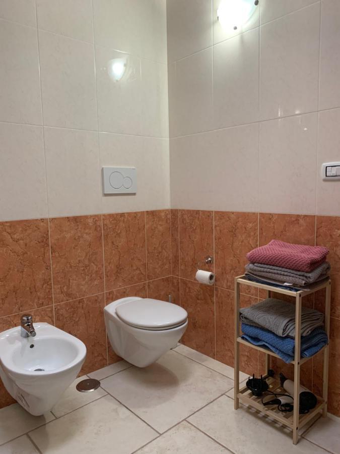 Toto House Apartment Mesagne Luaran gambar